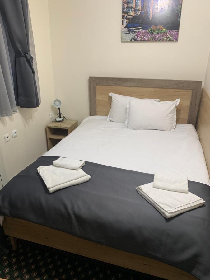 Hotel Oazis Хасково Экстерьер фото